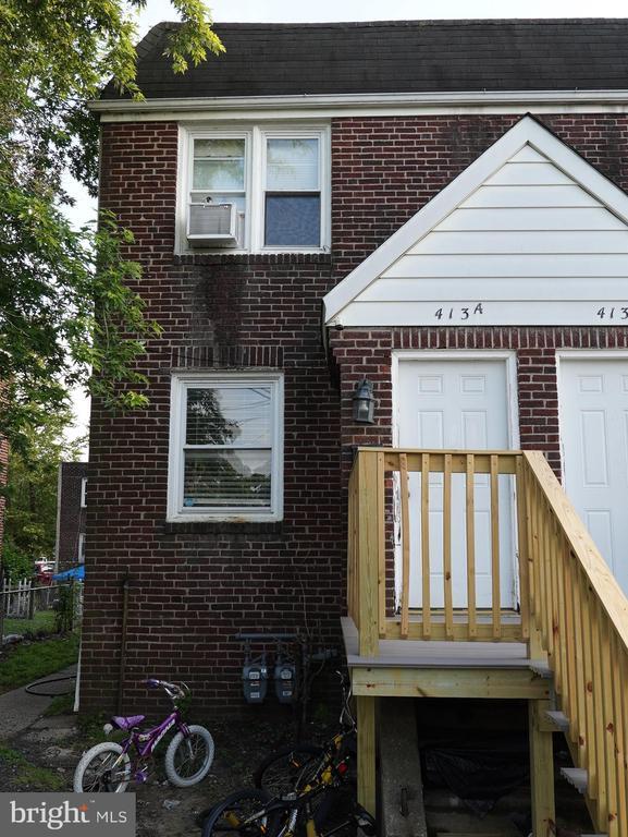 Building Photo - 413 Boyd St