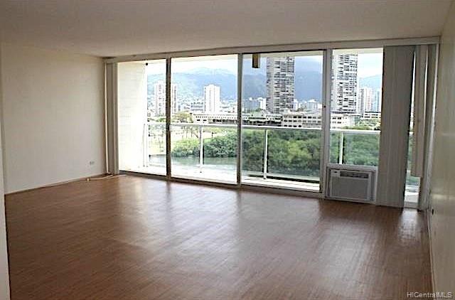 Foto del edificio - 2233 Ala Wai Blvd