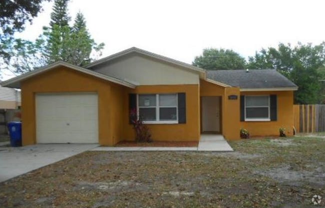 Building Photo - 1613 Crystalview Trail