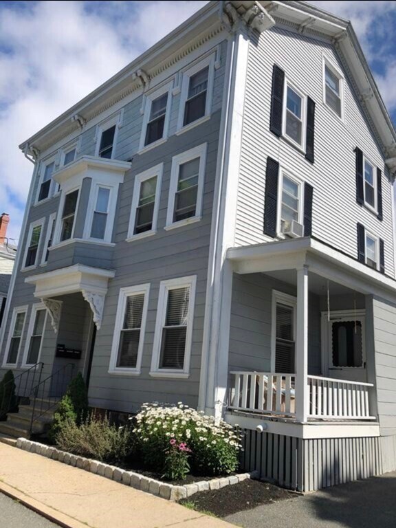 16 Franklin Pl Unit 3L, Beverly, MA 01915 Room for Rent in Beverly