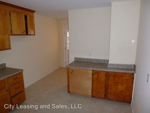 Building Photo - 961 Kingsway Rd