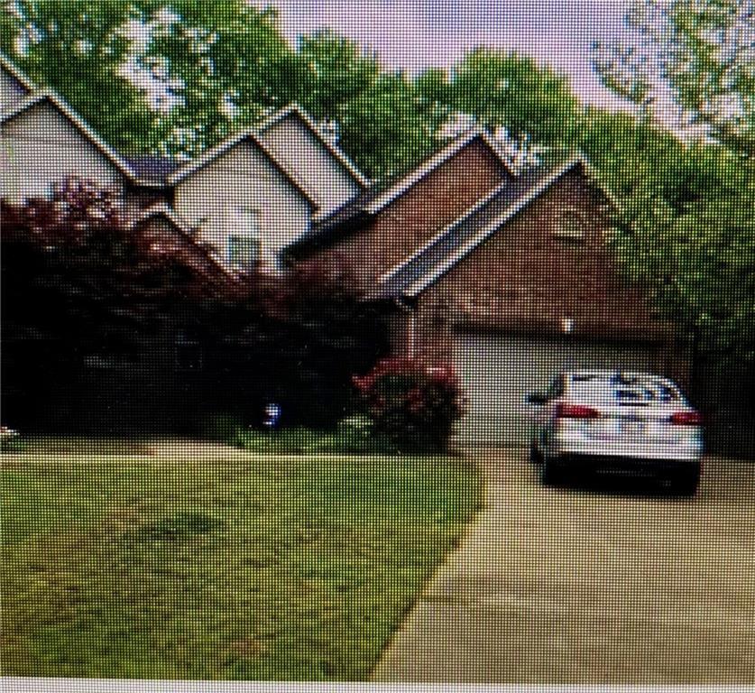 Primary Photo - 2622 E Turtle Creek Dr