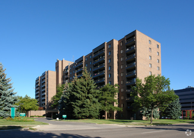 Building Photo - Capitol Commons Seniors Apartments