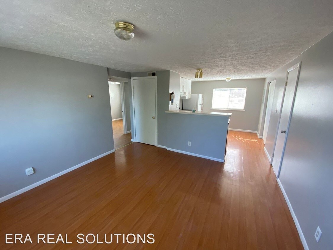 Foto principal - 3631 Cushing Dr