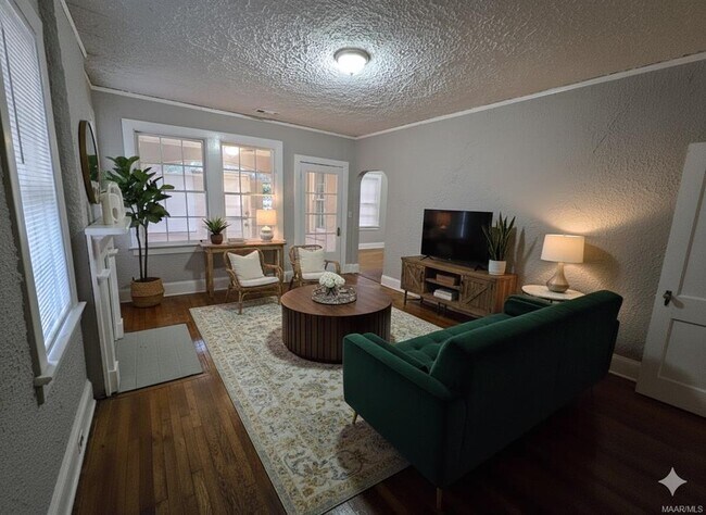 Foto del edificio - 3256 Montezuma Rd