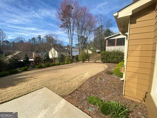 Foto del edificio - 1847 Tranquil Field Dr NW