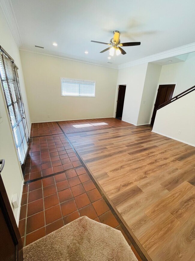 Foto del edificio - Lomita - Traditional Style - 4 bd / 2 ba H...