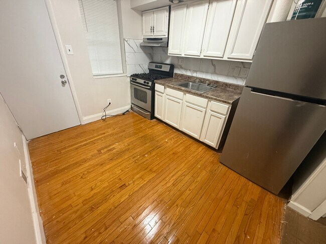Building Photo - 2619 Gerritt St