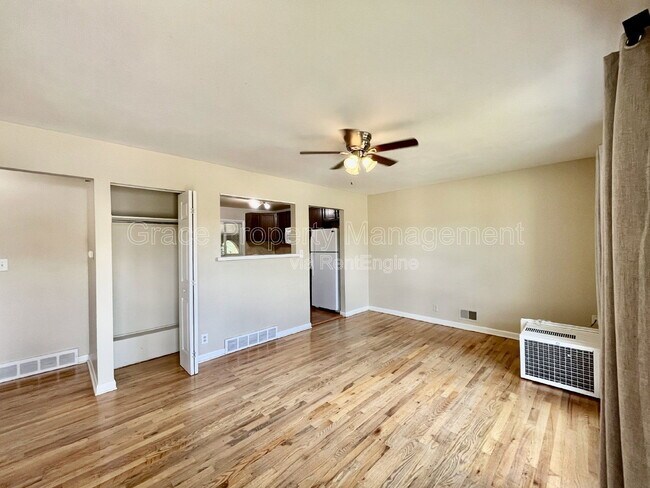 Foto del edificio - 10758 Ogden St