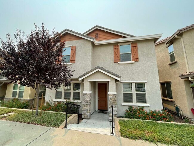 Foto del edificio - 677 Addison Ln