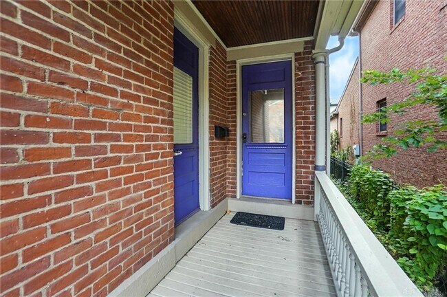 Foto del edificio - 218 Brown St