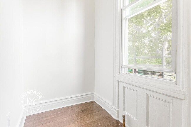 Foto del edificio - 1279 St Marks Ave