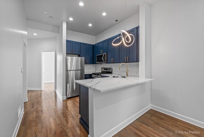 Foto del edificio - 2434 W Moffat St