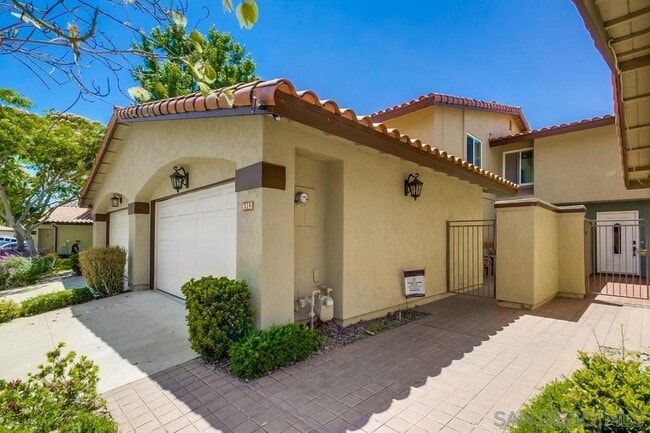 Building Photo - 6952 Camino Amero