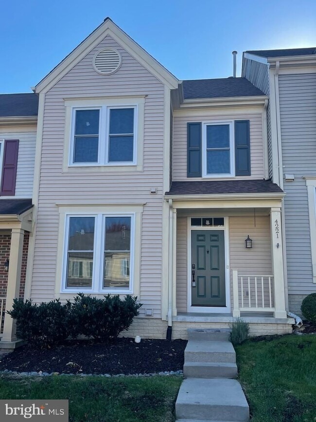 Building Photo - 4221 Devonwood Way