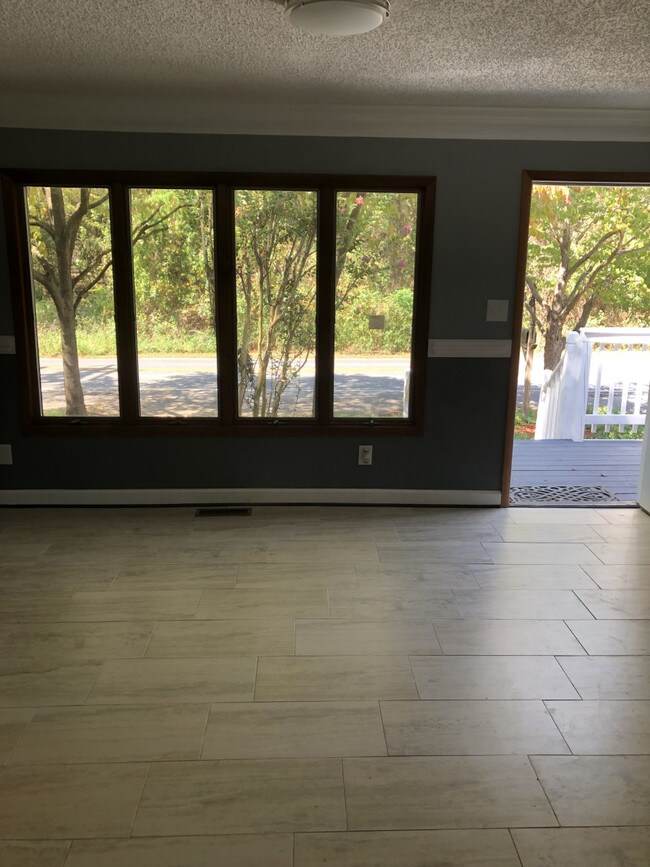 Foto del edificio - 8363 Bodkin Ave