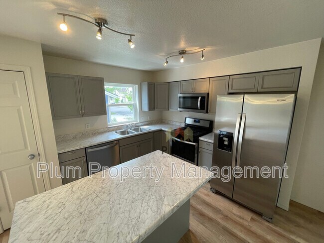 Foto del edificio - 4783 Calistoga Ln