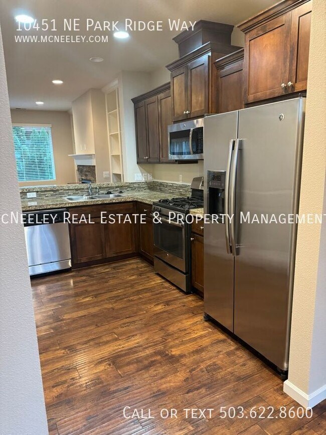 Foto del edificio - 10451 NE Park Ridge Way