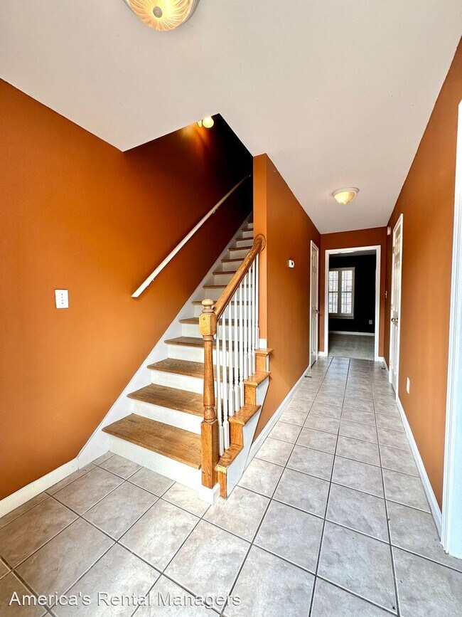 Building Photo - 3 br, 2.5 bath House - 165 Rocky Ridge Drive