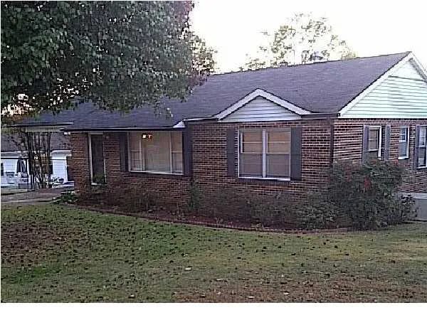 Building Photo - 3419 Oakwood Blvd