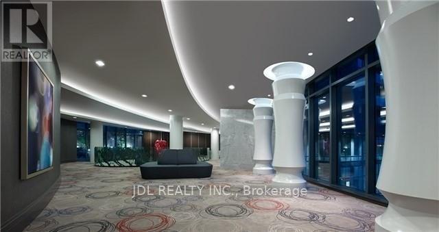 Building Photo - 5168 Yonge St