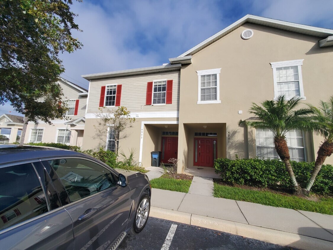 4993 Town Terrace S, Kissimmee, FL 34758 Townhome Rentals in