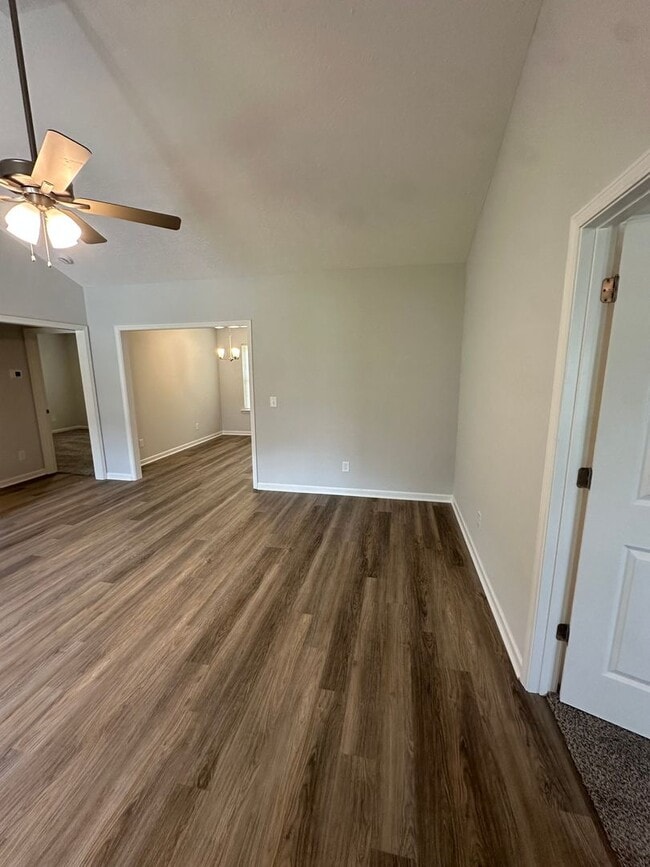 Building Photo - Brand New 3Bed 2Bath Home in Manchester!