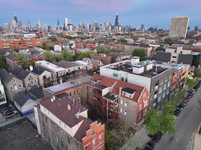 Foto del edificio - 1435 N Ashland Ave
