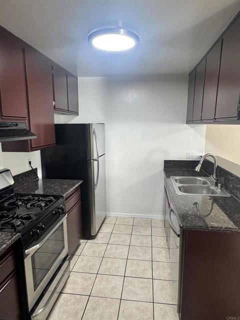 Building Photo - 8722 Burton Way