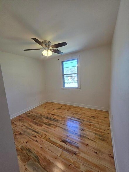 Foto del edificio - 518 Tucker Ave