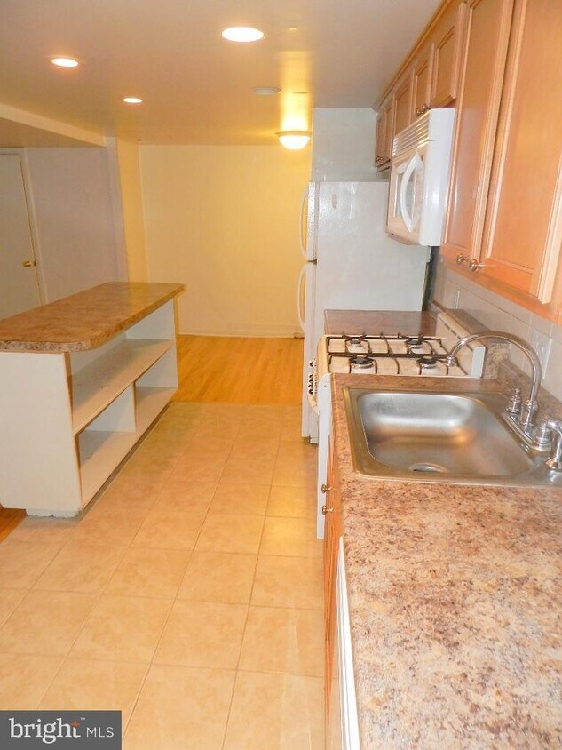 Primary Photo - 2227 Delancey Pl