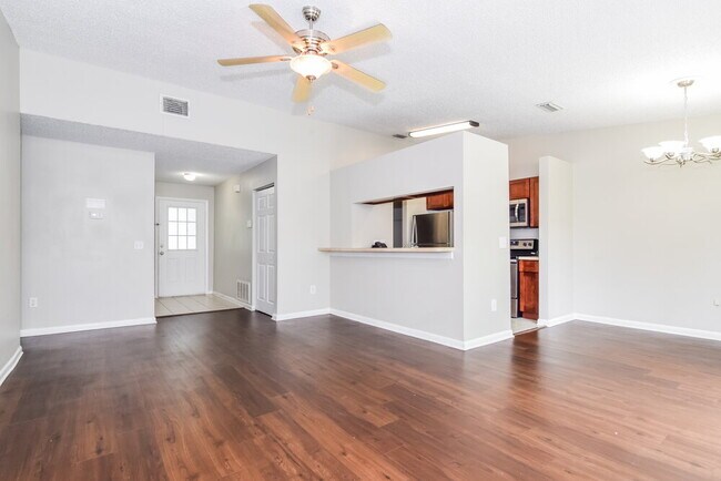 Building Photo - 4059 Forecast Dr