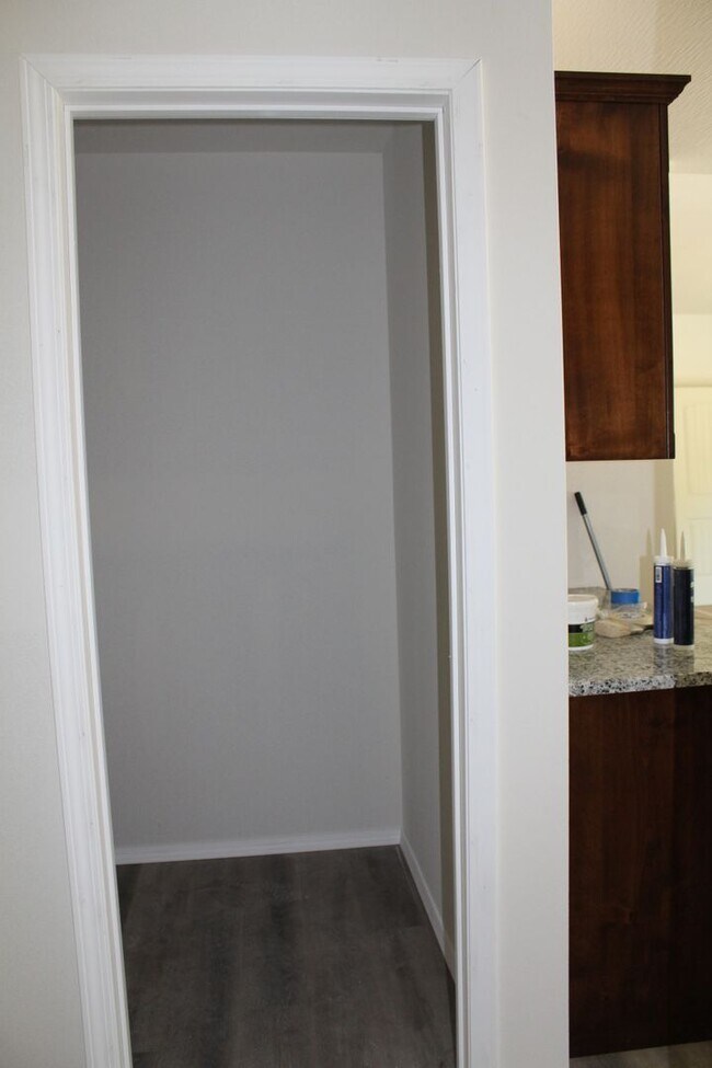 Foto del edificio - Great spacious home in Strafford