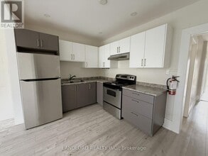 Building Photo - 1-1 Foxley St