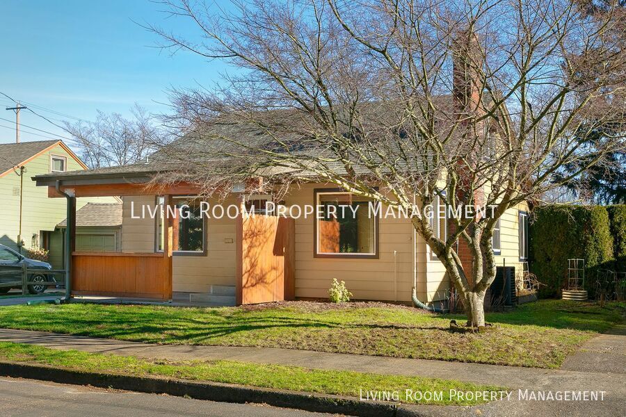 Foto principal - Spacious Woodstock Bungalow!