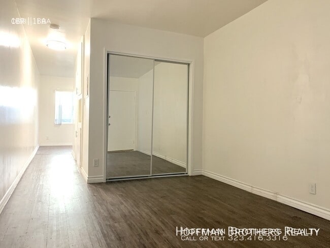 Foto del edificio - 1136 N Ogden Dr