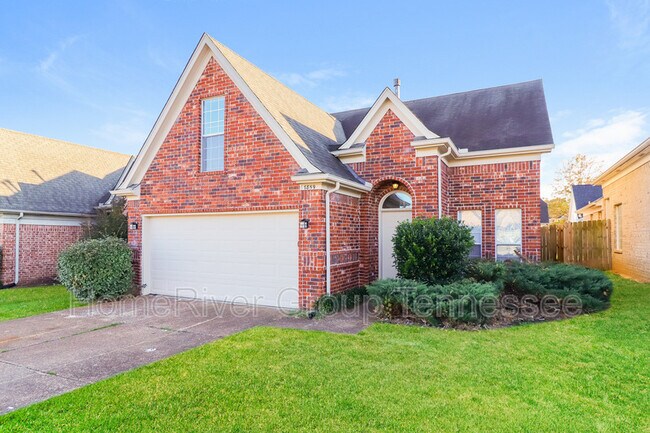 Building Photo - 7859 Fallstone Rd
