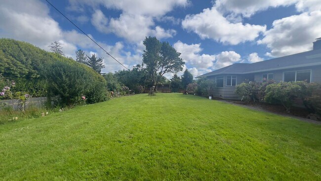Foto del edificio - 35144 Reith Larson Ln