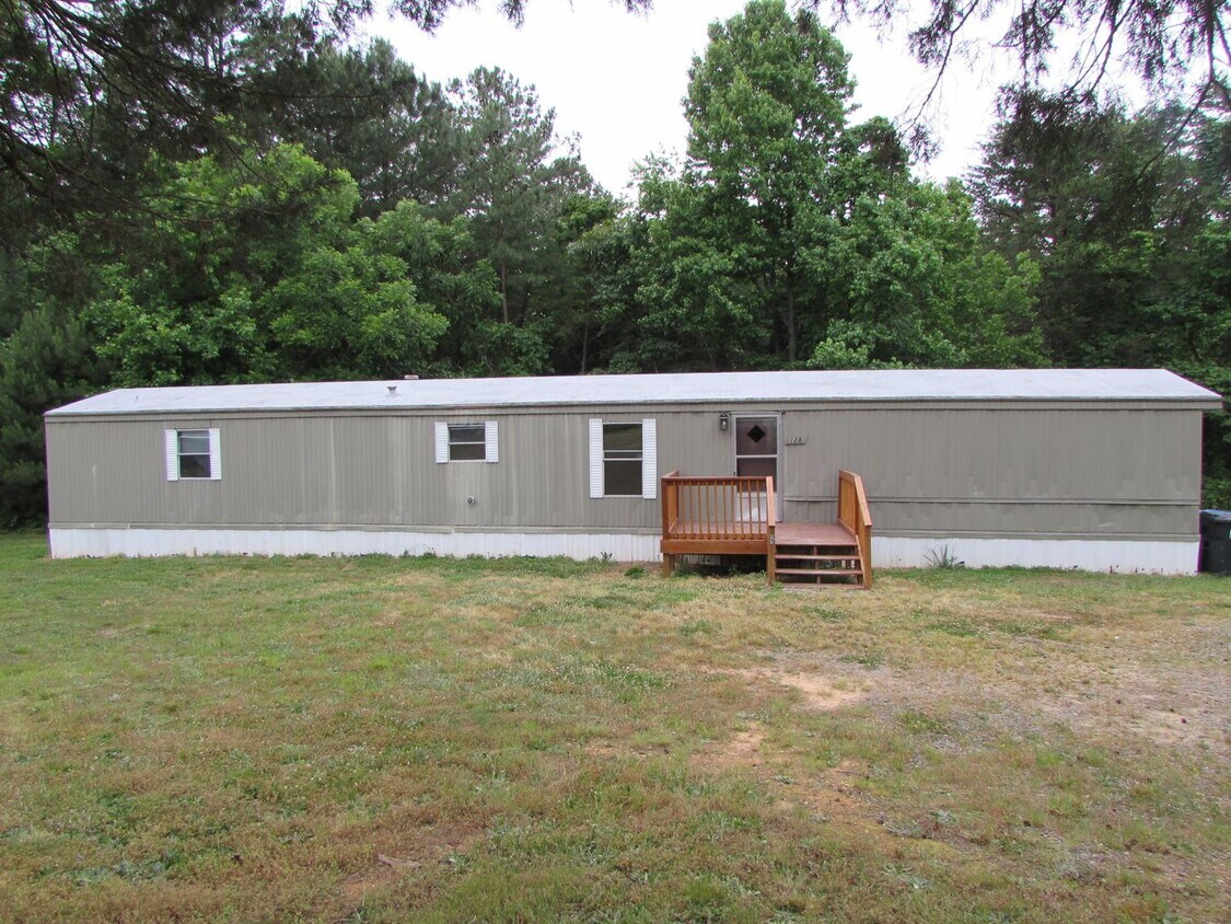 Primary Photo - 3 Bed/2 Bath Singlewide Mobile Home - Larg...