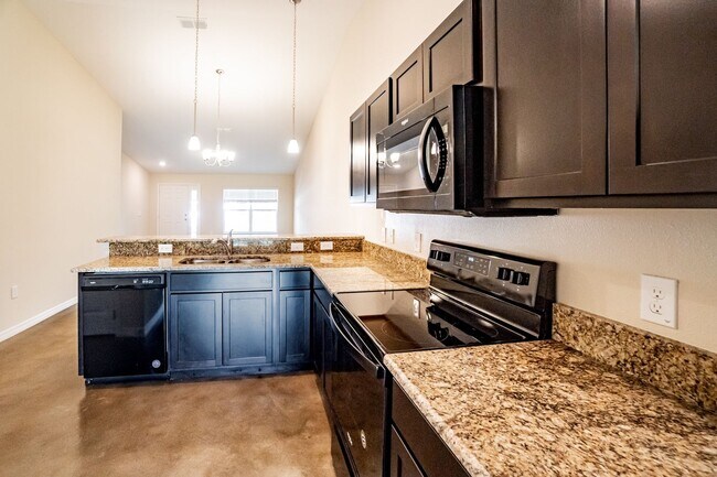 Foto del edificio - Brand New Beautiful 3/2 Energy Efficient 1...