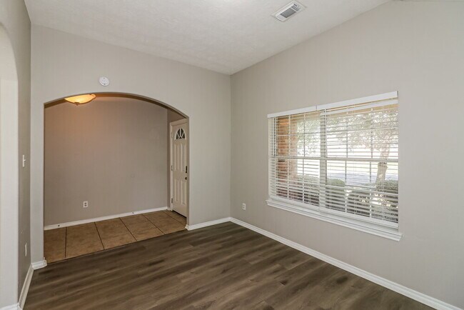 Foto del edificio - 16419 Great Ridge Ct