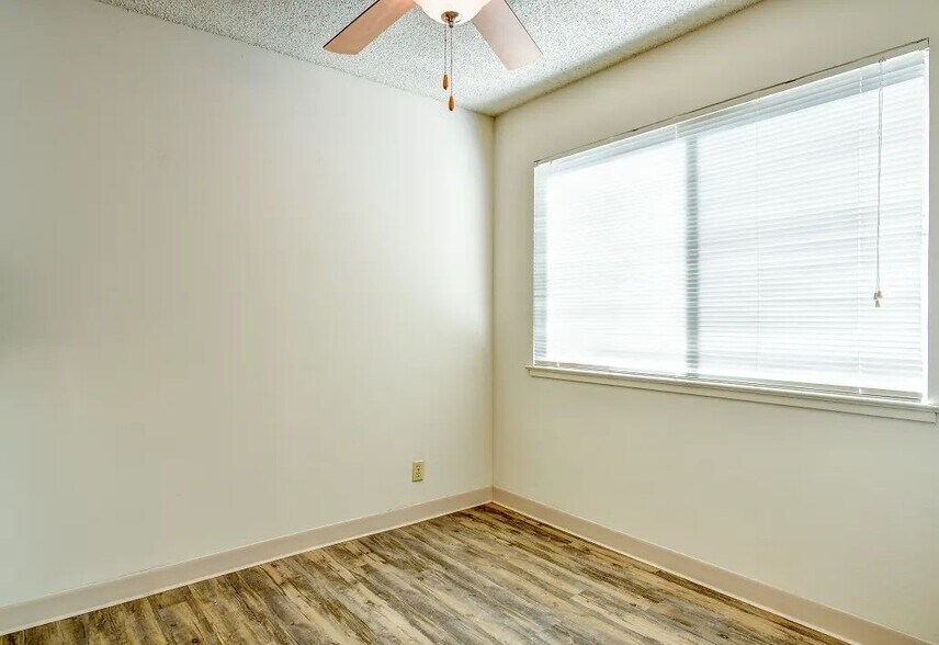 Glenmoor Green Apartments