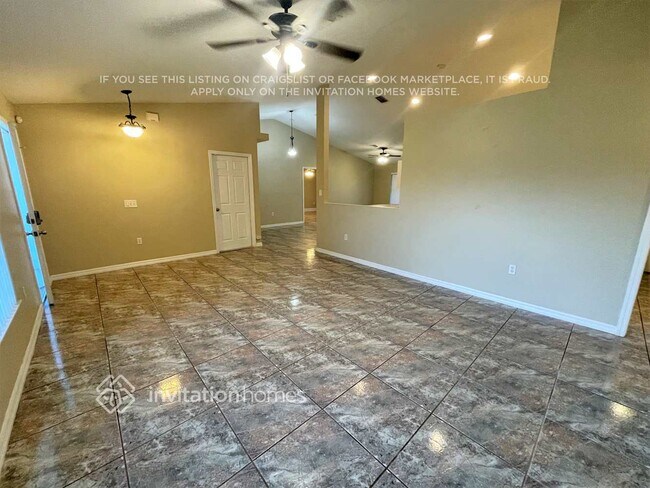 Foto del edificio - 616 SE 27th St