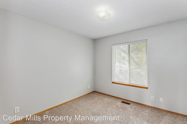 Foto del edificio - 3 br, 2 bath House - 601 W. Autumn Ridge Ct.