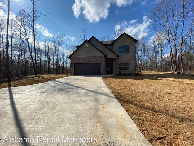 Building Photo - 11621 Woodland Lake Rd