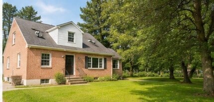Building Photo - 99 Castle Creek Rd