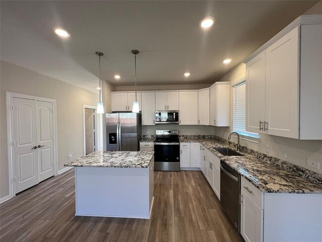 Foto del edificio - 101 Purple Sandpiper Ln