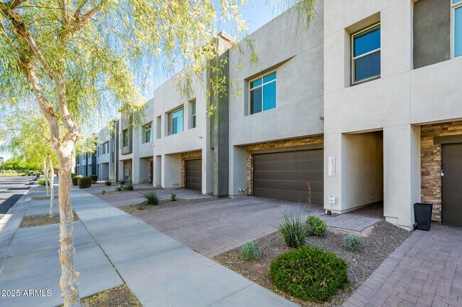 Foto del edificio - 25339 N 19th Ln