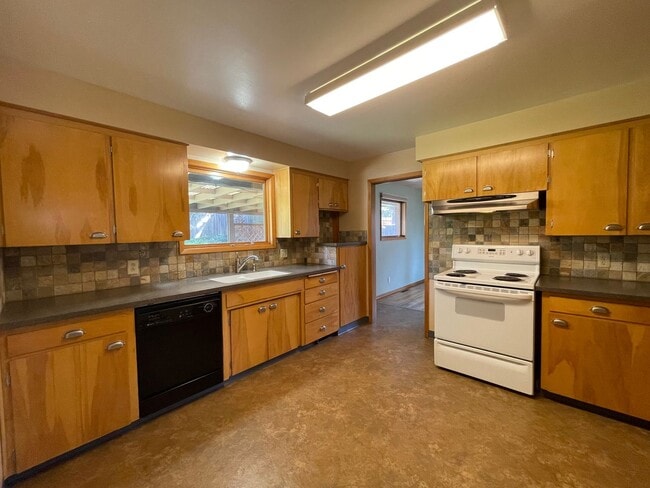 Foto del edificio - ***Coming Soon Mid July***Beautiful Northwest Rancher