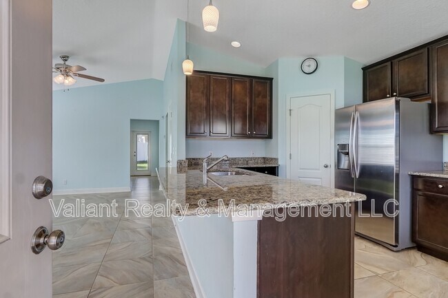 Foto del edificio - 2110 3rd St